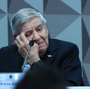 Moraes autoriza prisão domiciliar humanitária para Augusto Heleno por Alzheimer e idade avançada