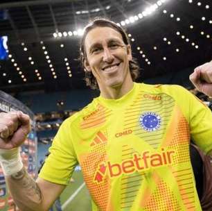 Cássio projeta futuro do Cruzeiro: "Será normalidade brigar por títulos"