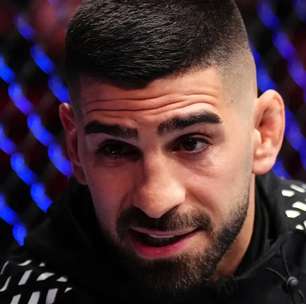 Ataque total! Ilia Topuria provoca Makhachev e faz ameaça para Khabib no UFC: 'Pisaria na cabeça'