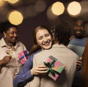 Amigo oculto movimenta busca por presentes práticos e acessíveis