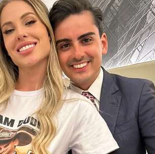 A Fazenda 17: Dudu Camargo e Saory Cardoso oficializam o namoro após fim do reality