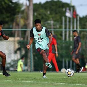 Impasse nos bastidores: Diretoria do Sport se reúne com staff e futuro de volante será definido