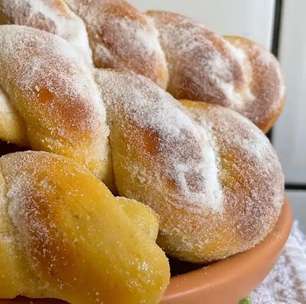 Rosca de fubá com erva doce feita do jeitinho da roça para deixar seu café da manhã de Natal muito mais especial