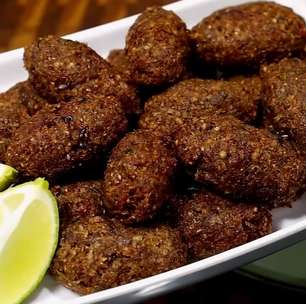 Kibe frito sequinho e crocante com a receita infalível para você nunca mais errar o ponto do seu petisco