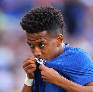 Recuperado de lesão, Estêvão reforça o Chelsea contra o Aston Villa