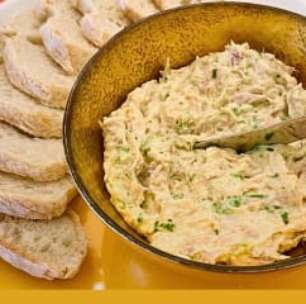Patê de atum delicioso: com maionese caseira de ovo cozido