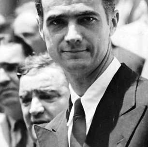 Rico, excêntrico e galante: conheça o aviador que investiu no cinema e atraiu belas atrizes