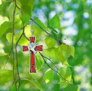 3 orações ao Divino Espírito Santo para atrair coisas boas no Natal