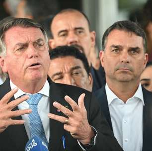 Em carta, Bolsonaro confirma indicação de Flávio como pré-candidato à Presidência em 2026