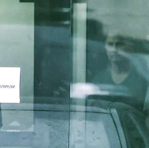 Cirurgia de Bolsonaro ocorre sem intercorrências e médicos não preveem data de alta