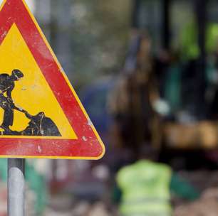 Placas usadas em obras têm função especial e ignorá-las pode trazer sérias consequências