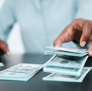 Ritual da riqueza: louro, mel e intenção