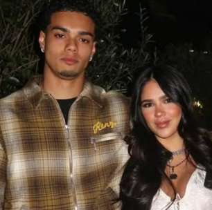 João Mendes, filho de Ronaldinho Gaúcho, vive primeiro Natal na Inglaterra com a filha e a esposa