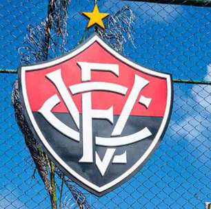 Vitória garante renovações estratégicas e mantém espinha dorsal para 2026