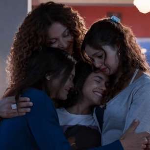 Jornalista da Globo se irrita com detalhe de Três Graças e dá nota zero: 'Toda hora alguém...'