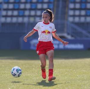 Red Bull Bragantino anuncia renovação de lateral do time feminino