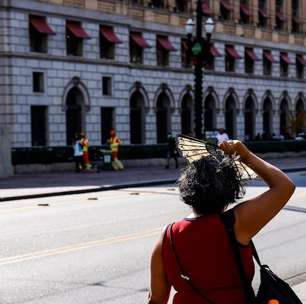 Calorão ou chuva: veja a previsão do tempo para o réveillon no Brasil