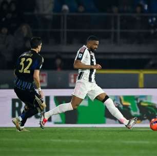 Juventus vence e encosta na liderança do Italiano