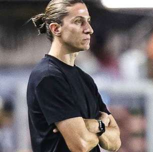 Filipe Luís aceita proposta do Flamengo, mas salário da comissão emperra acordo