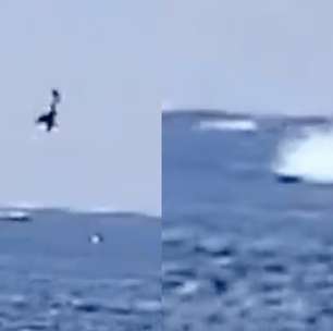 Vídeo mostra queda de avião de propaganda em Copacabana (RJ)