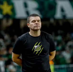 Coritiba observa ex-atacante pintar em novo clube: "De novo na"