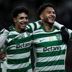 Sporting goleia o Rio Ave para colar no líder Porto