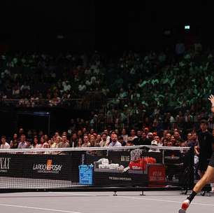 Sabalenka é derrotada por Kyrgios na Batalha dos Sexos