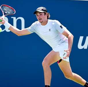 João Fonseca embarca para começar nova temporada na Austrália