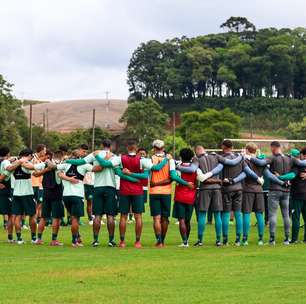 Chapecoense ganha nova opção no meio-campo durante treino no CT