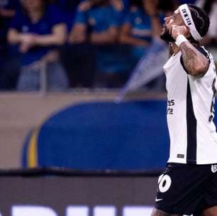 Apesar das conquistas, Depay segue com futuro incerto no Corinthians