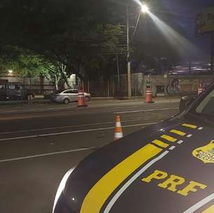 Motorista bêbado é preso após bater contra carro de uma família em Canoas