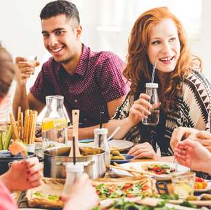 É possível! Veja como aproveitar as festas sem exagerar