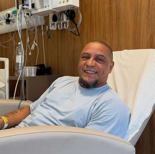 Roberto Carlos se pronuncia após passar por cirurgia no coração: 'Não tive ataque cardíaco'
