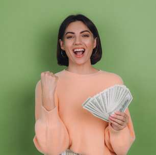 Márcia Sensitiva ensina ritual de banho de ervas para atrair dinheiro no Ano Novo