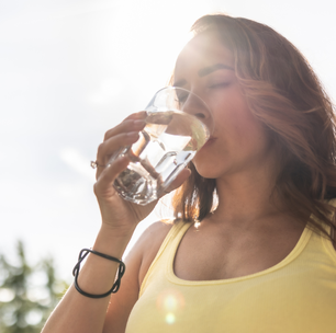 Ressaca solar: por que a praia lotada suga sua energia?