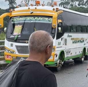 Na fronteira da Colômbia com a Venezuela, ponte Simón Bolívar continua sendo atravessada diariamente