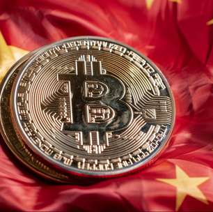 Dono de R$ 63 bilhões em bitcoins apreendidos pelos EUA é preso no Camboja e deportado para a China