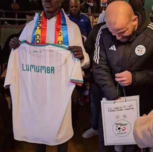 Argélia se desculpa com "Lumumba" após gesto polêmico de jogador