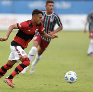 Gigante mineiro anuncia atacante com passagem pelo Flamengo