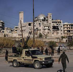 Exército da Síria anuncia controle total sobre bairros curdos em Aleppo