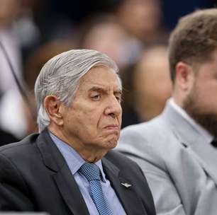 A notificação a Heleno sobre nova frente de investigação de seu papel na trama golpista