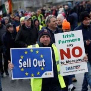 Trump Diz Que Aplicará Tarifa de 25% a Países Que Fazem Negócios com o Irã