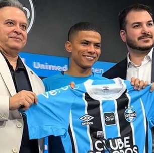 Enamorado detalha suas credenciais ao chegar no Grêmio: "Posso atuar pelas duas beiradas"