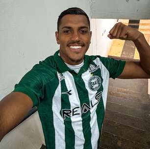 Pedro Rocha marca o gol da vitória do Coritiba e celebra: 'Muito feliz'