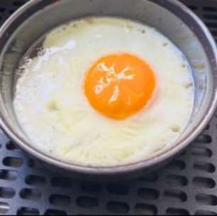 Ovo frito sem sujeira na Airfryer: fácil e prático