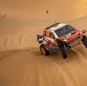 Espírito de equipe mantém TOYOTA GAZOO Racing na disputa pela vitória do Dakar