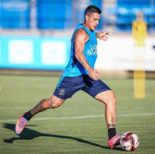 Grêmio informa lesão do argentino Pavón; veja tempo de recuperação