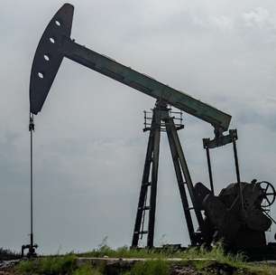 Tensão no Irã faz preços do petróleo subirem