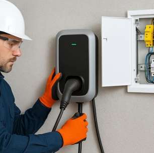 Carregador para veículo elétrico em condomínio passa a ser direito em SP