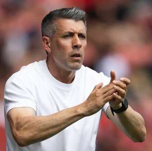 Pezzolano destaca início com vitória no Internacional e mira conexão com torcida rumo ao Brasileirão